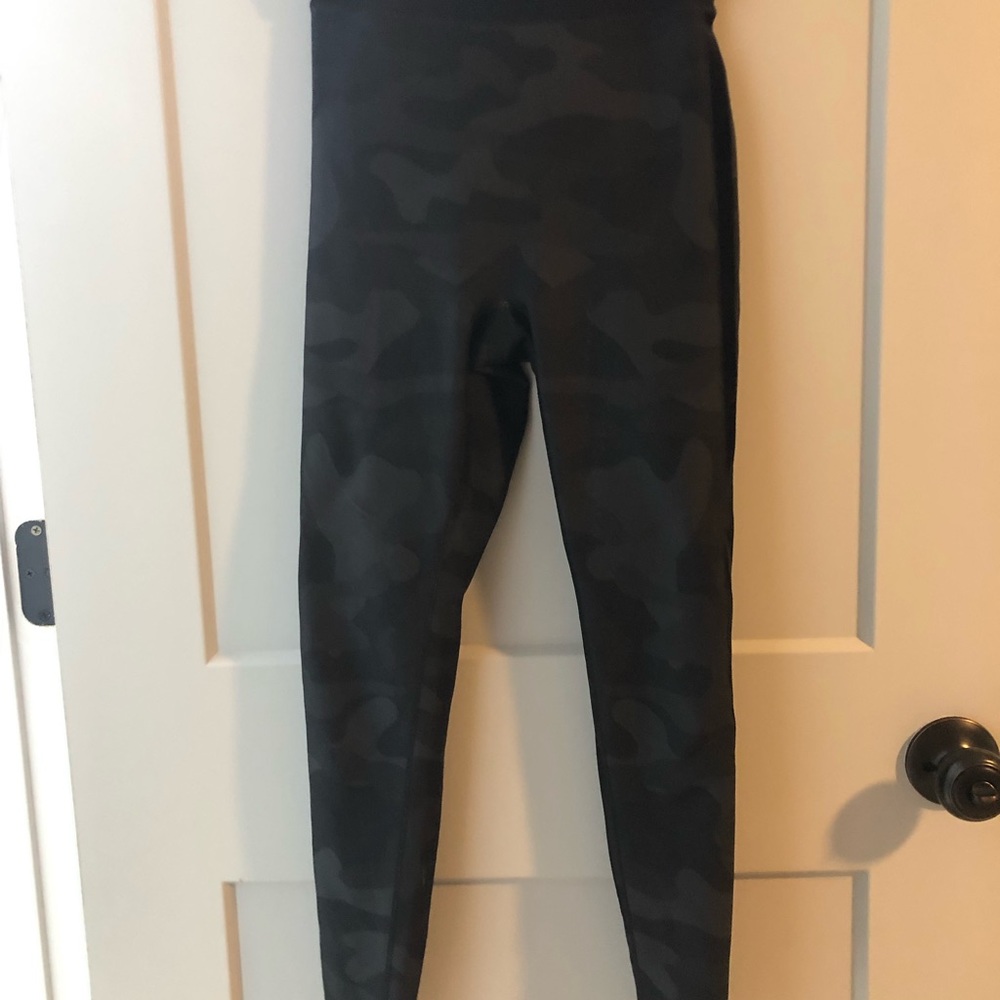Ultracor camo leggings